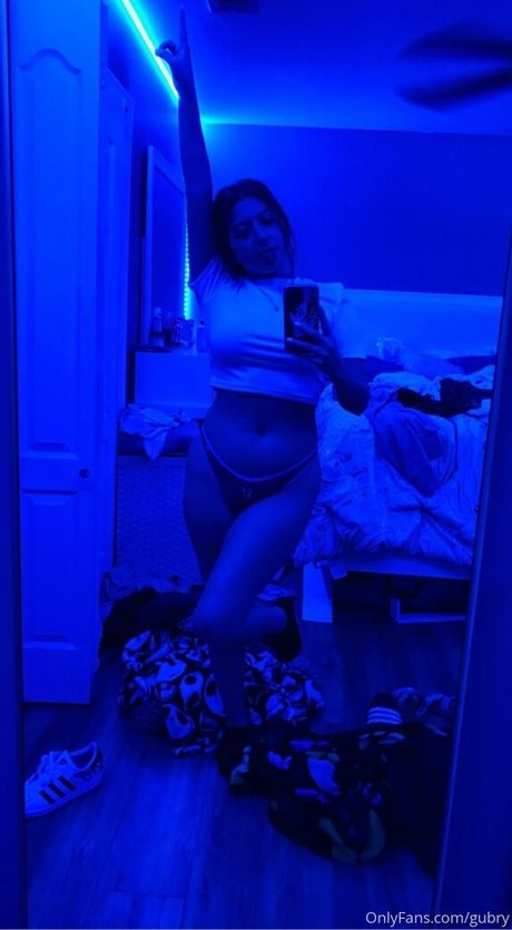 gubry model high quality img