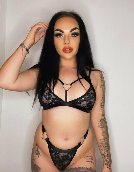 ameliaskye free actress pictures