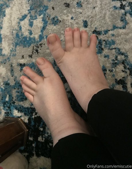 emiscutie pornstar high quality image