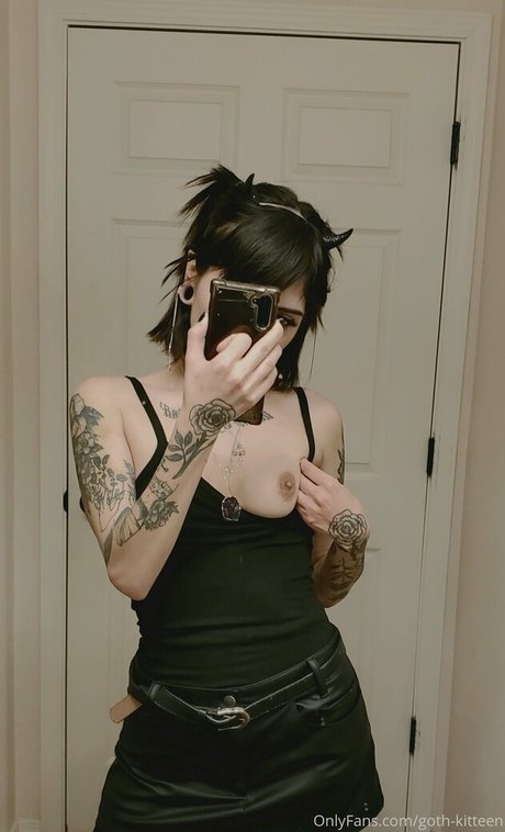 goth kitteen model pornographic galleries
