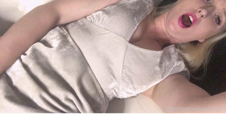 missemmaswitch pornographic star img