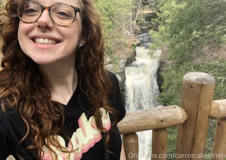 Carrotcakekitten naked pornstar photos