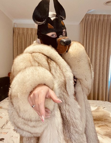 blonde handjob onlyfans pornographic pic