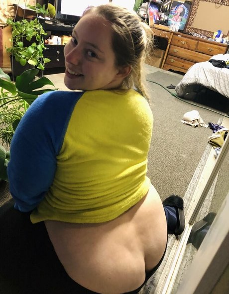 snowycakesy high quality actress image