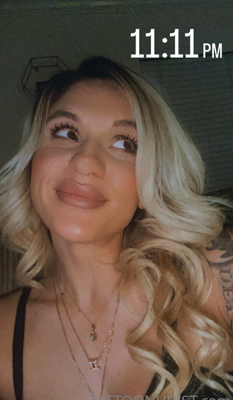 college girl onlyfans pornos photo