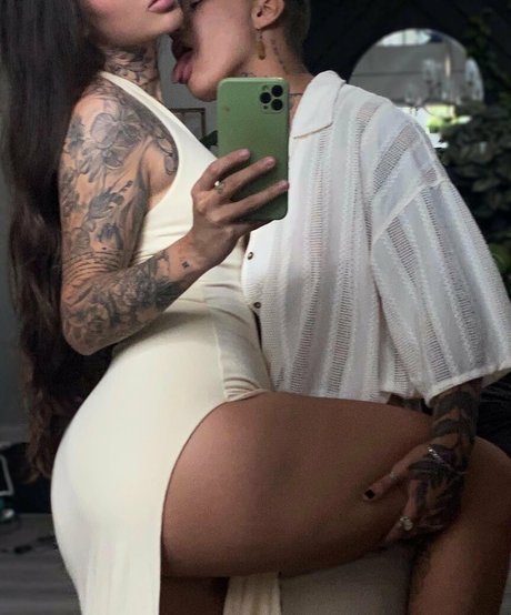 Mamacito nude actress photo