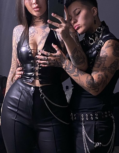 Mamacito sexy model picture