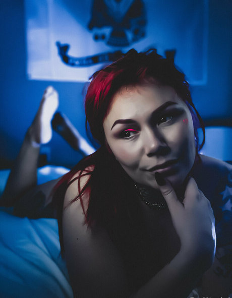 black curvy onlyfans pretty pic