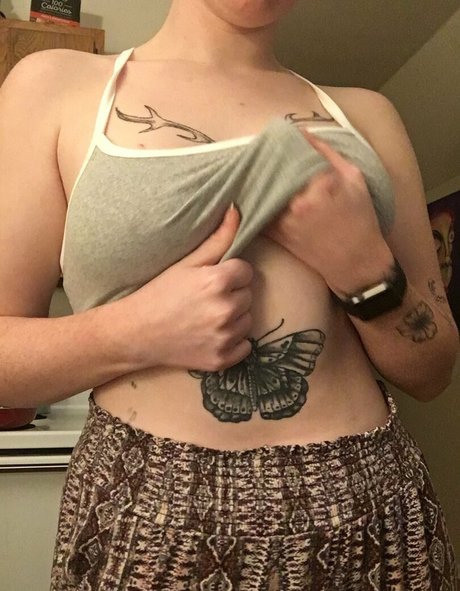 veeginas model image