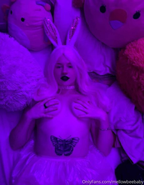 veeginas porn model photos