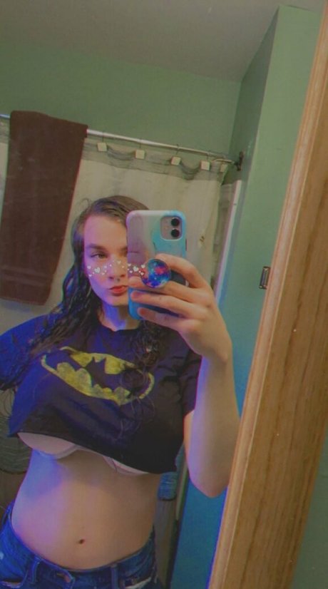 kylieaegis sexy star images