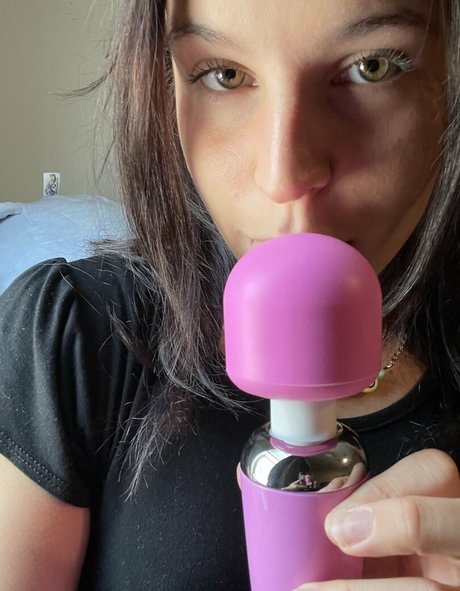 magnoliahoneypot model adult photos