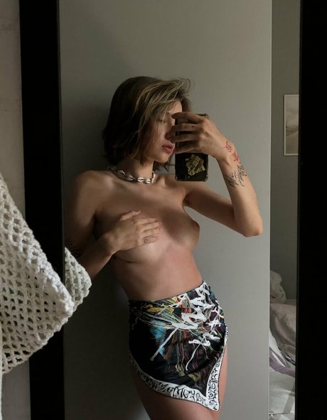 bbw lesbian onlyfans hot naked image