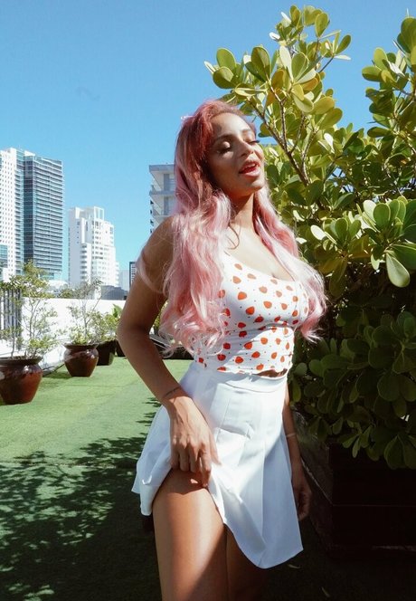 toningtori exclusive actress galleries