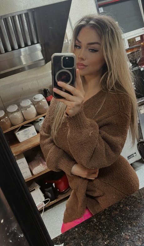 beautiful onlyfans naked photo