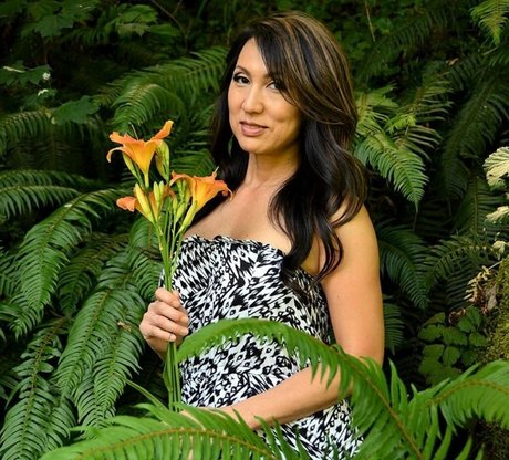 asian couple onlyfans beautiful picture