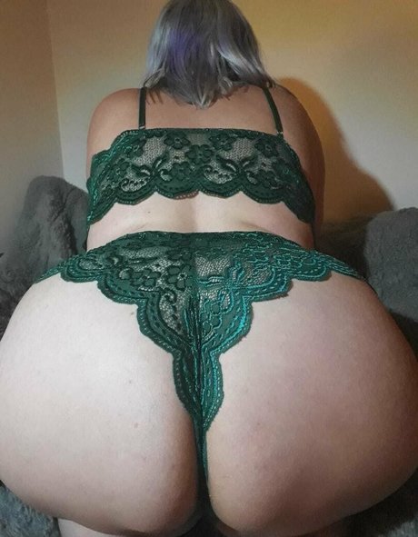 piperandbearded naked pornstar pic