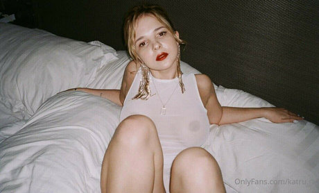 Katru ru art actress pics