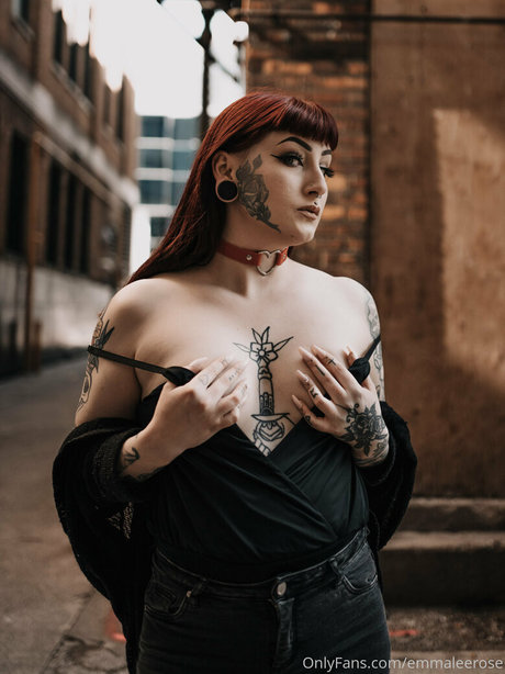 sinisterlilith pornstar exclusive img