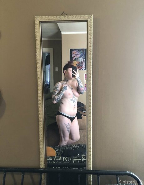 sinisterlilith xxx model pic