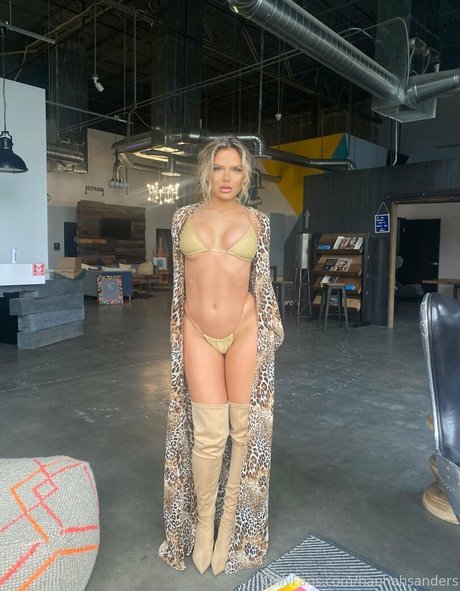 asian influencer onlyfans beautiful naked pictures