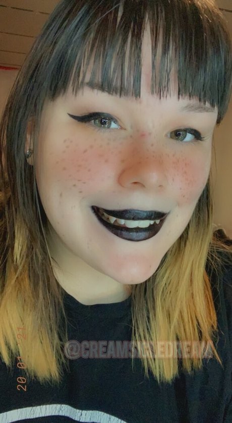 cumdumphime actress image