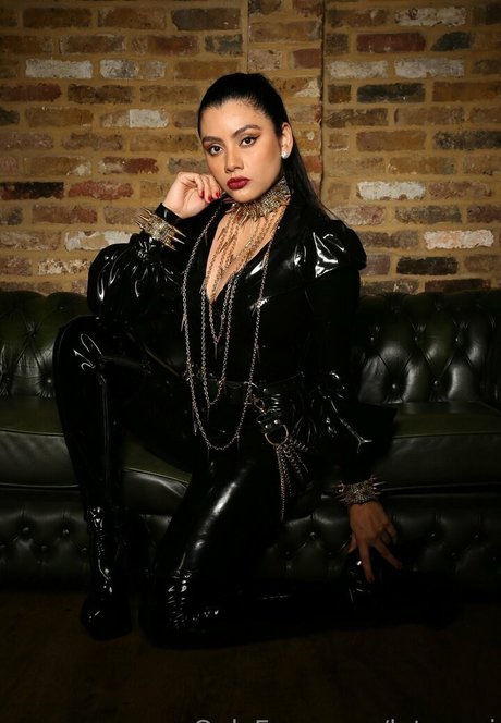 therubberbabe beautiful pornstar photo