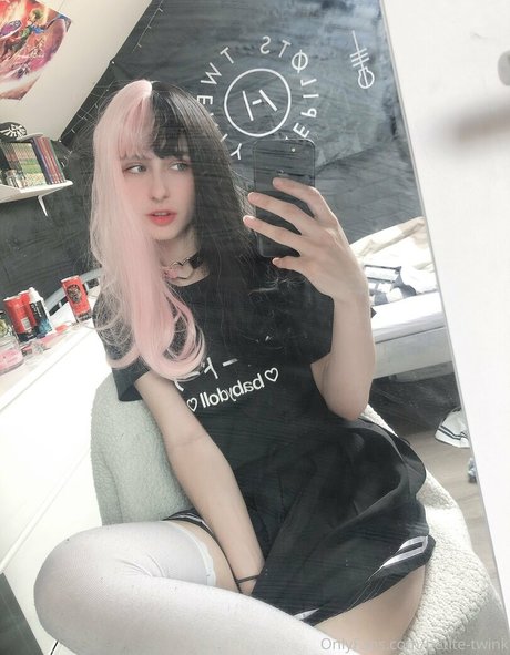 shemale fucks girl onlyfans nice picture