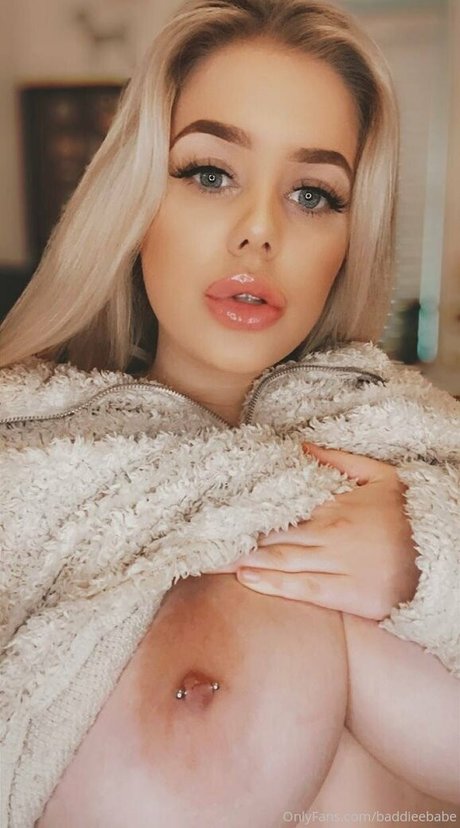 BaddieeBabe hd model gallery