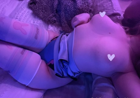 Luvvful high quality pornstar galleries