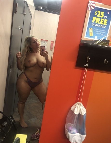 mzdanibadgirl model art pic