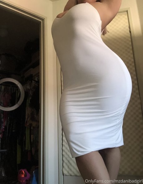 mzdanibadgirl model adult galleries