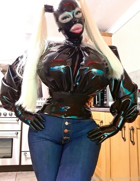 bbw blonde onlyfans naked photo