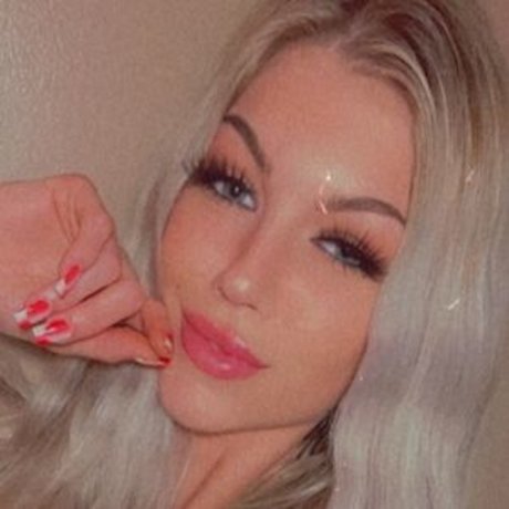 Sydney Angel model hot images