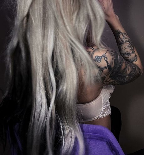 Sydney Angel nude actress pics