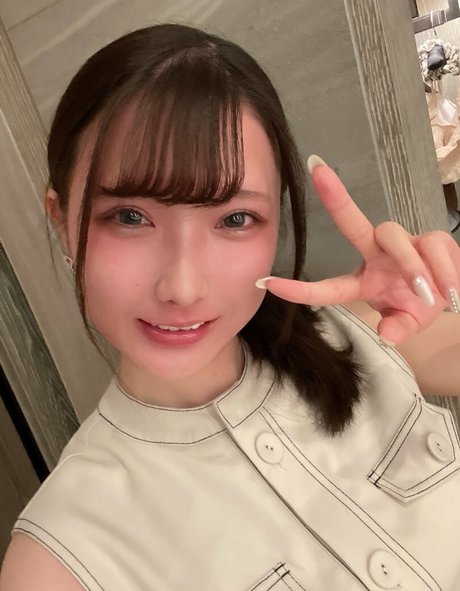 Hikaru Miyanishi Photo Gallery