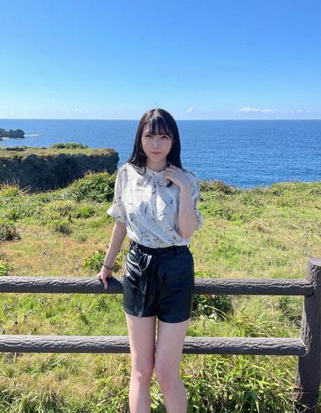 Hikaru Miyanishi nude pornstar pics