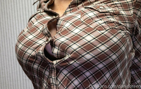 danidoreen hd model images