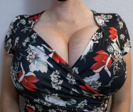 squirt teen onlyfans hot naked photos