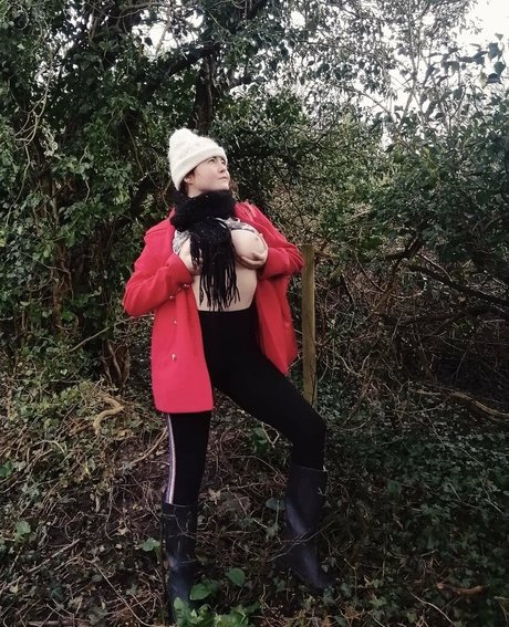 scarlettblaze1 beautiful actress pictures