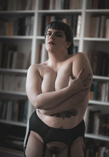 skinny milf onlyfans porno gallery