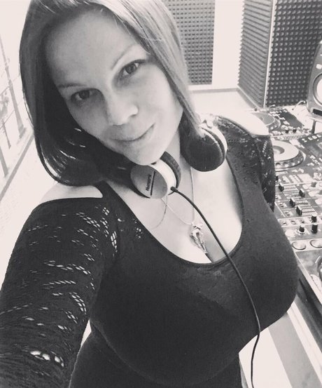 Maria Von Zarring high quality pornstar picture