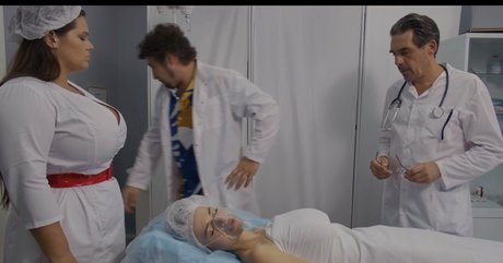 Maria Von Zarring art star photos