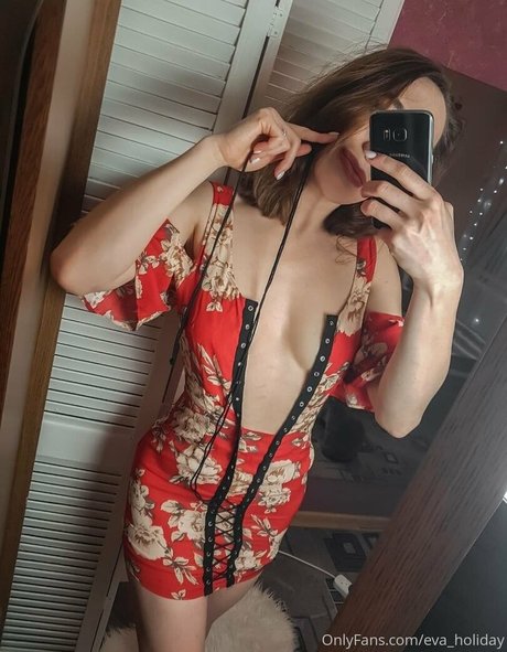 evaholiday model hot picture