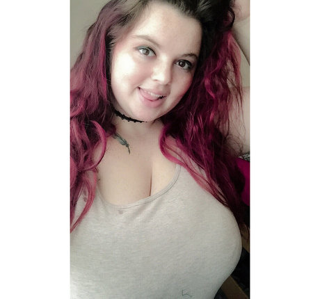 ahitsnatalie nudes star img