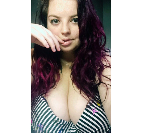 ahitsnatalie nude pornstar photos