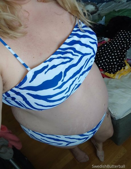 swedishbutterball star adult photo