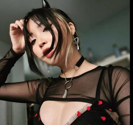 Tsukimicat top actress pictures