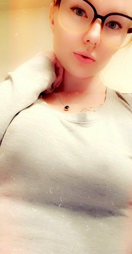 princess asian onlyfans hot sex image