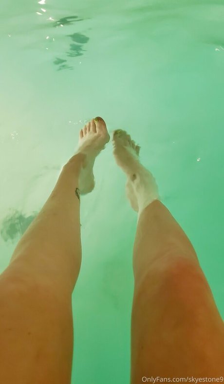 skyestone9 nudes model pics